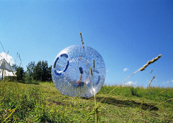 목초지 팽창식 옥외 장난감 2.2m 2.6m 직경 Zorbing 롤러 거품 공